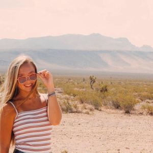 Meet your Posher, Ella